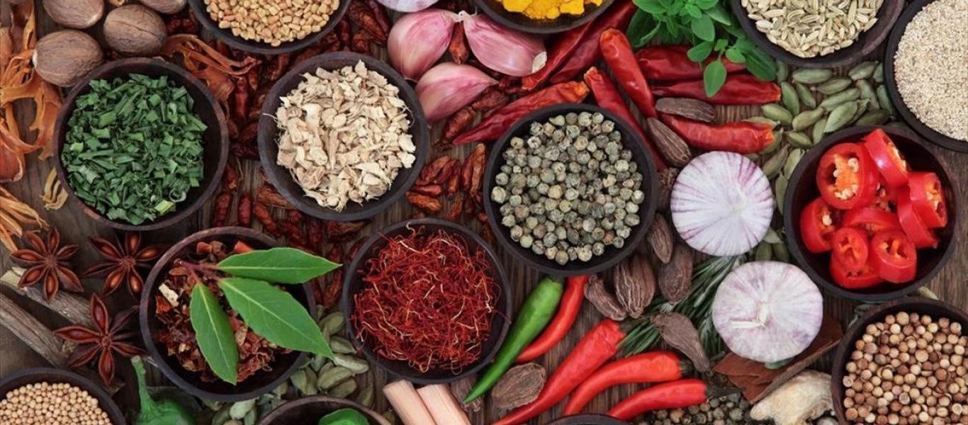 Αυτά είναι τα 9+1 πιο δημοφιλή μπαχαρικά και βότανα